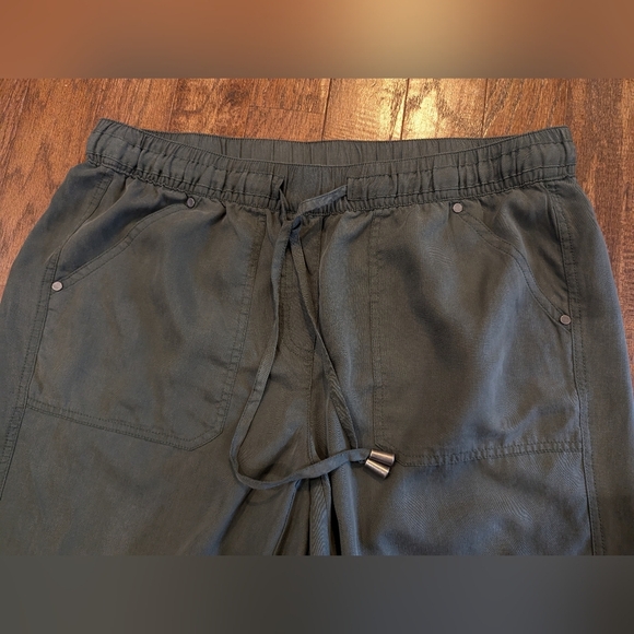 NWT LOVE & Legend Jogger Pants Lyocell olive green women's size 14 - Picture 5 of 15